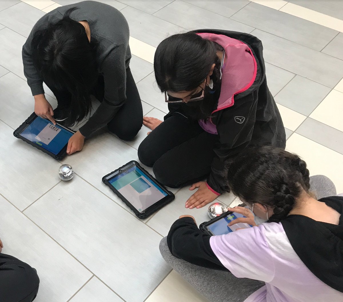 Caroline Kim Moore tweet media