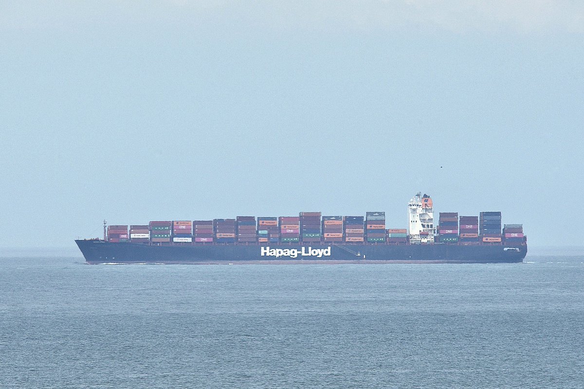 johnmorgan726's tweet photo. The MISSOURI EXPRESS, IMO:9349552 en route to Norfolk, Virginia, flying the flag of the United States 🇺🇸. #HapagLloyd #ContainerShip #MissouriExpress #ShipsInPics https://t.co/P4Xxtu8Oq5
