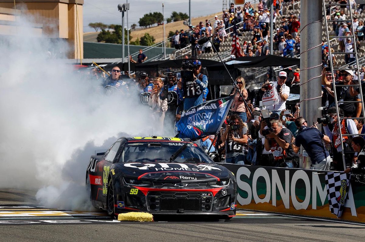 HMediaUS's tweet photo. Sonoma 📸 #nascar #motorsports #photography @CanonUSApro https://t.co/blu6gsbcE0