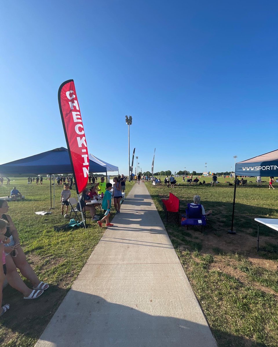 sportingsgf's tweet image. Great night☝️of tryouts! Kudos to everyone braving the heat, &amp;amp; making it through. The shade tents were massive. Night✌️tonight, still plenty of time to register/attend! Still time to register for tryouts --&amp;gt; bit.ly/3PFSdFL

#PlayerCentered #ProcessFocussed #GrowthMinded