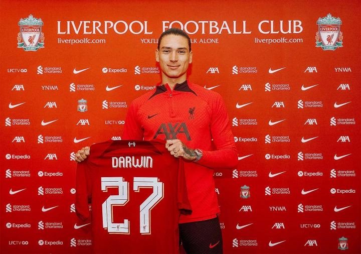 Liverpool FC on Twitter: "Darwin Núñez usará la camiseta número 27, la dejó Divock Origi libre al dejar el club esta temporada. #DarwinDay https://t.co/bSUx1zD5g7" / Twitter