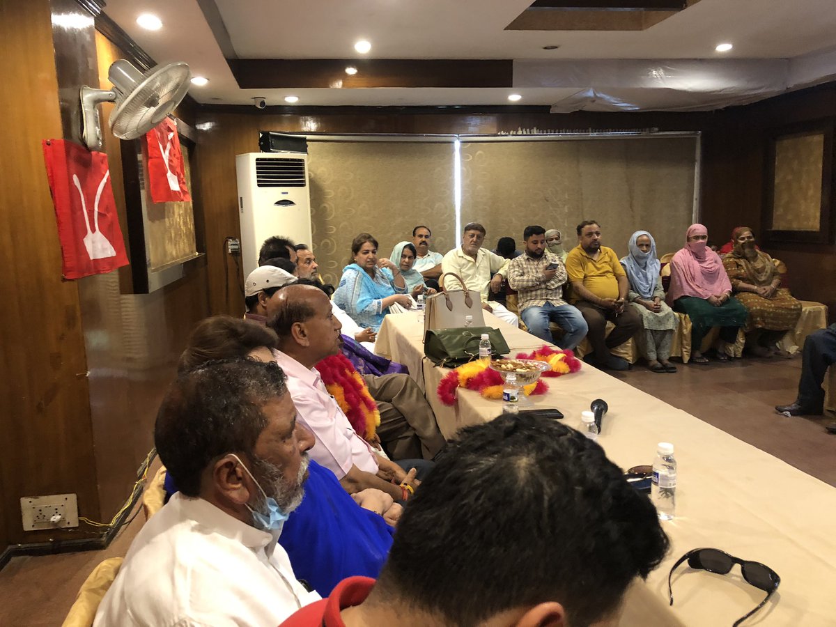 Drsheikhamina's tweet photo. @JKNC_ Senior leader Mrs @RitaGup39364241 organised a workers meeting of east constituency #Jammu the meeting was presided by PP Jammu Mr Ratanlal Gupta ji Cc @OmarAbdullah https://t.co/TsxDNJbxGy