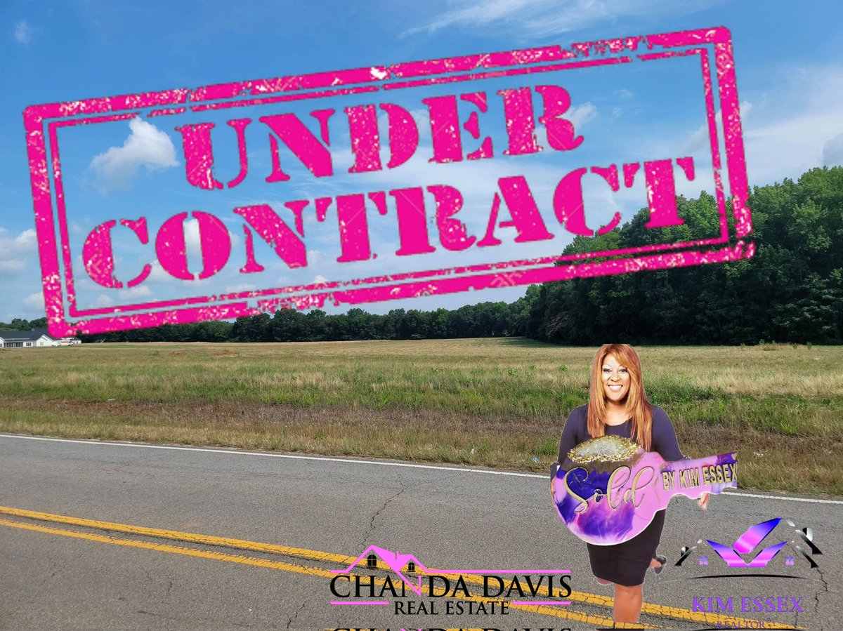 KimEssex10's tweet photo. OFFER ACCEPTED! Congratulations to my client on the purchase of 6.8 acres of beautiful land!
#kimessexrealestate 
#sellitlikeessex 
#AlabamaBroker 
#associatebroker 
#offeraccepted 
#madisoncountylandsales
#Realtorofhuntsvilleal
Chanda Davis Real Estate 
256 337-7907 https://t.co/HACsI0UnwE