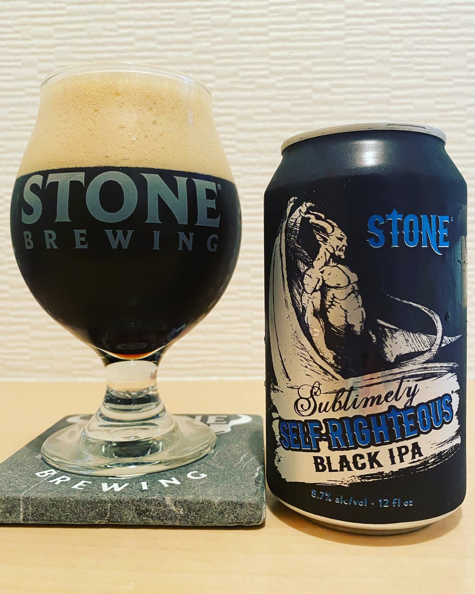 blue051111's tweet photo. SUBLIMELY SELF-RIGHTEOUS / STONE
(Black IPA / 8.7% ABV / 90 IBU / SanDiego)
ダークチョコレートと柑橘を同時に感じさせる不思議ちゃんIPA。
ナニコレ、うまい!
さすがストーン。
https://t.co/pEebr26oLG
#backtothegrill
#mcserch https://t.co/lsx0usoIwv