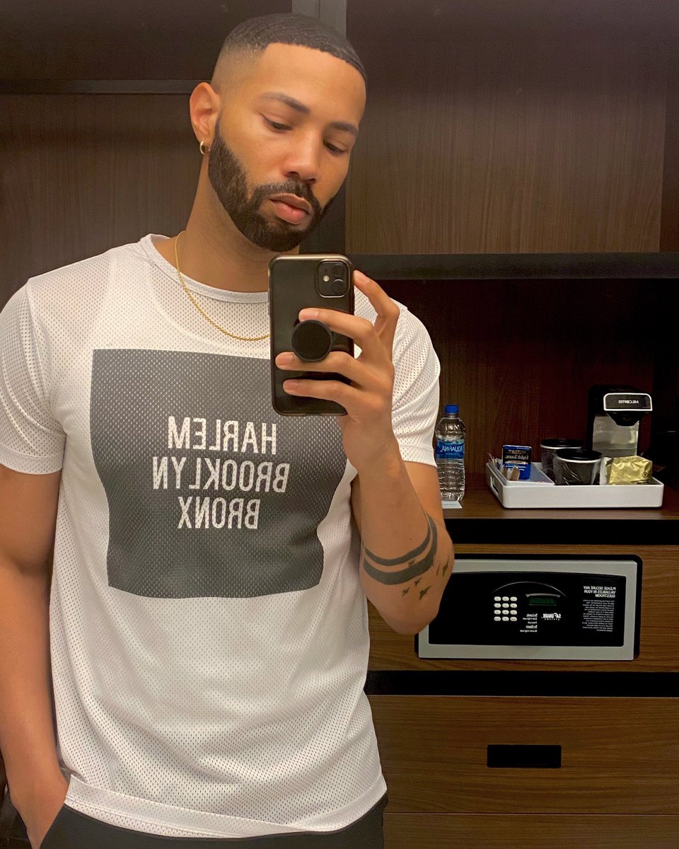 thats_marcc's tweet photo. Happy Birthday King👑 #birthdayboy #gemini
#surfboard #whatchulike #outnow #newmusic #countryD #ep #comingsoon #thatsmarc #lover #urbody #rnb #allplatforms #dallas #linkinbio #body #newartist #newyork #lucasbangz https://t.co/xLds6uopc4