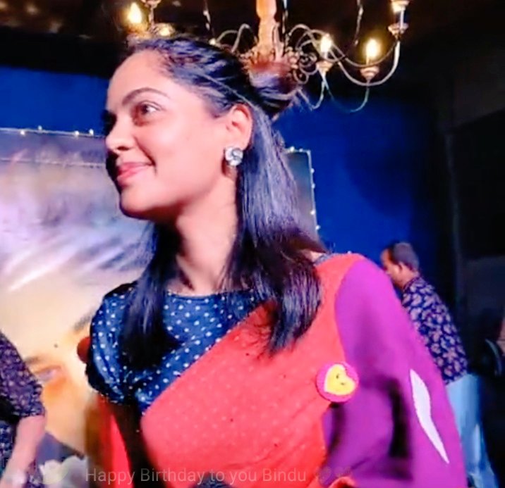 binduians's tweet photo. Beautiful @thebindumadhavi at fans meet 
#HBDBinduMadhavi #BiggBossNonStop https://t.co/LtkSHiCJee