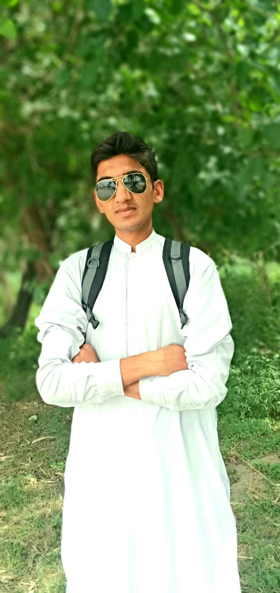 shezik5544266's tweet photo. Enjoying holidays🤩😍. https://t.co/CdkeOPisRu