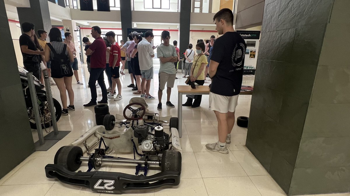 ETSIDI_UPM's tweet photo. Comienza la Jornada de puertas abiertas, sesión de junio en la #ETSIDI #FamiliaETSIDI ¡Bienvenidxs a la @ETSIDI_UPM! https://t.co/hSHc1IDaTF