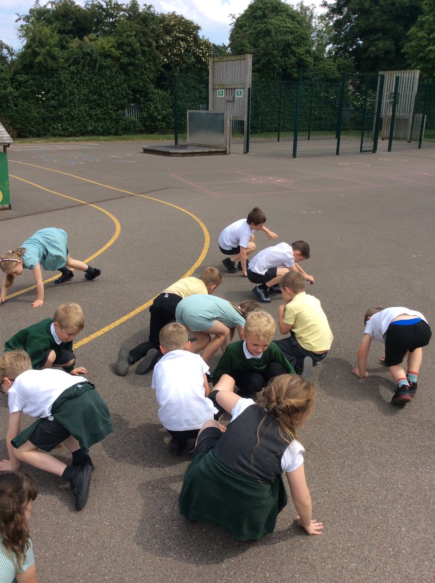 allsaintsfed's tweet photo. Today in Jigsaw (PSHE) we are thinking about changes, in Team Haring (2H). We thought about how different animals move and how it would change if we change the animal. Can you guess what animals are we? #ASFPSHE ππ§π¦π¬ https://t.co/zwJ4cR1Dfu