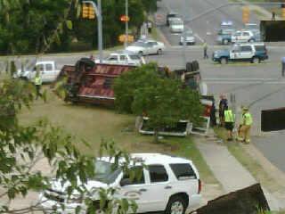 BillyGoldfeder's tweet image. APPARATUS CRASH VIDEO. Thinking that many younger Firefighters haven’t seen this video &amp;amp; especially the interviews with those Firefighters involved. Please pass this on. 
youtu.be/OgM2e7VTEGY @IAFC_SHS @rpffa548 @RaleighFire   @RW911 @usfire @DrLoriUSFA @legeros #firefighter