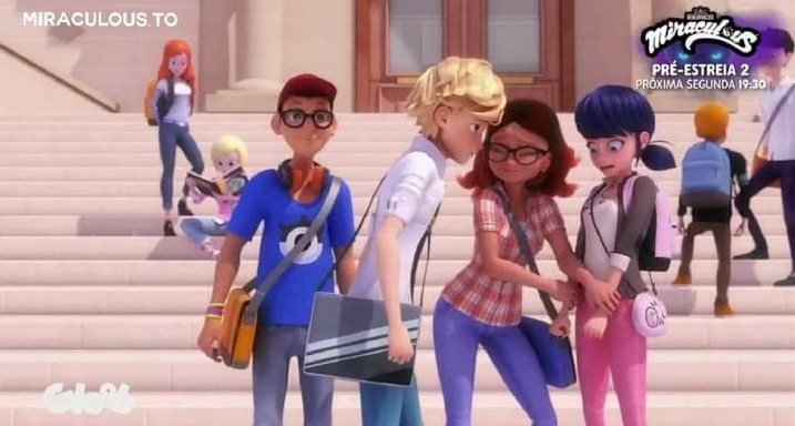 bugchat3's tweet image. Gente oqq tá acontecendo o Adrien ta apaixonado pela Marinette sério algo de errado não acho q dormi por muito tempo