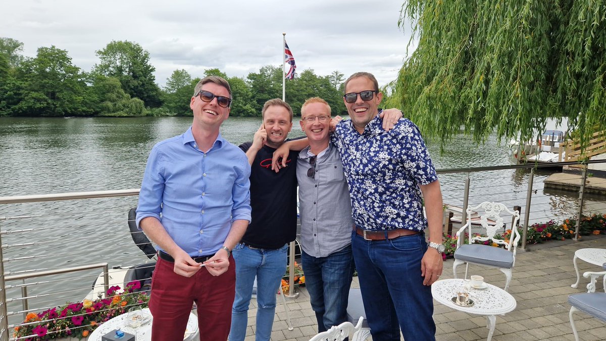 MacleanMooreBV's tweet photo. We love a celebration at Maclean Moore and traveling by helicopter to and from the restaurant was definitely something we will remember. It was a special high achiever’s lunch! 🚁 🍻 https://t.co/Zwmxlykzsn