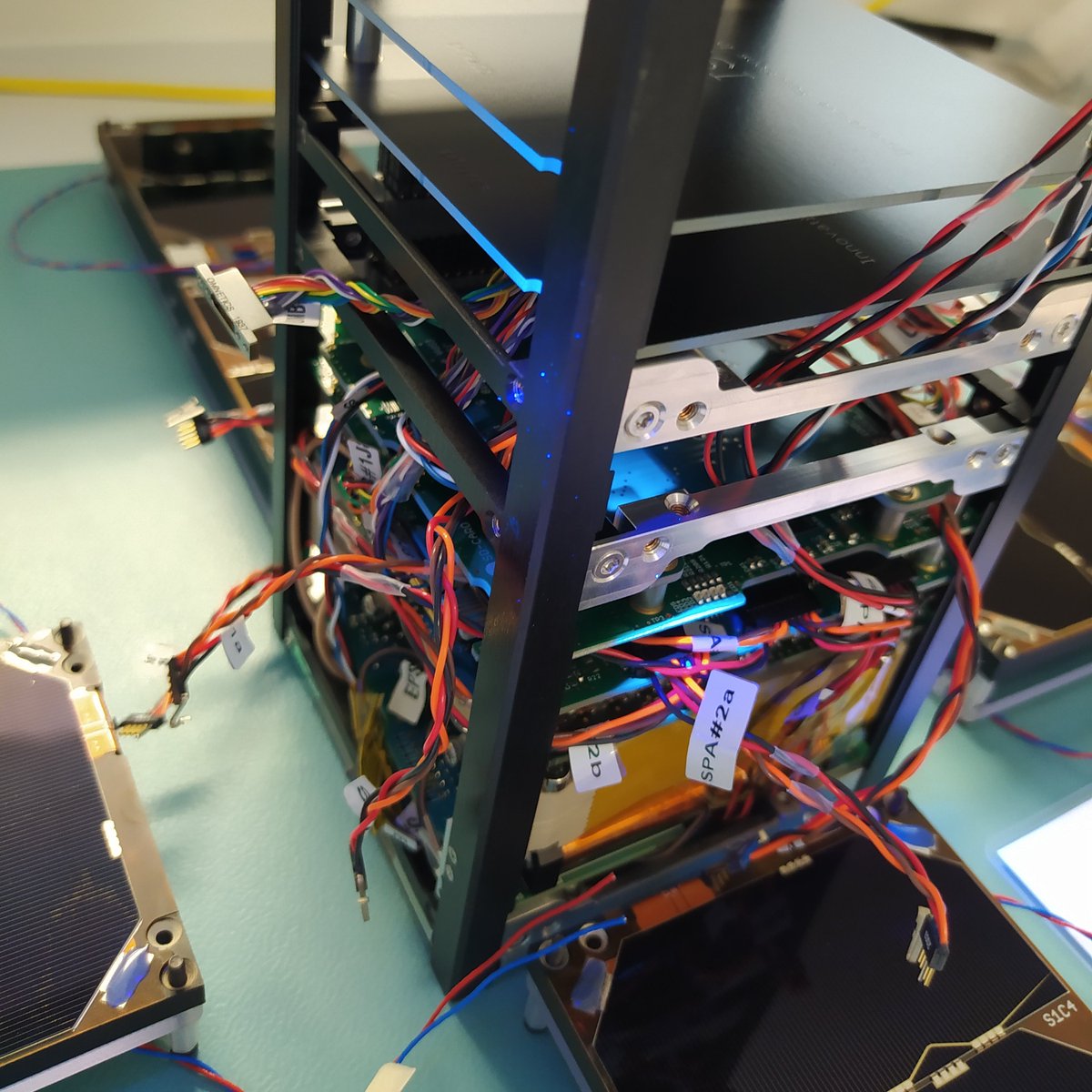 UVSQ-Sat tweet media