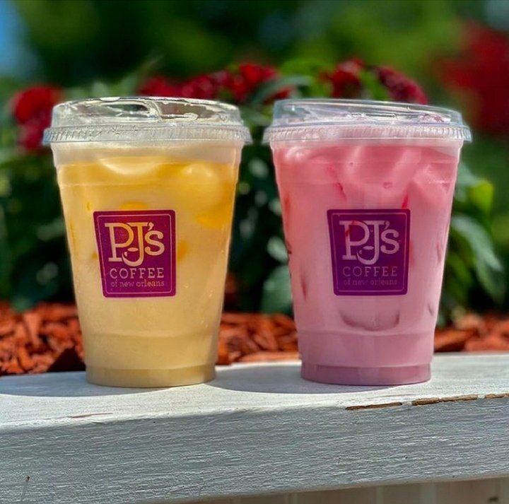 pjsreadblvd's tweet photo. Summer's here and we have the perfect beverages to beat the heat! Try our orange candied cloud and Cherry cloud iced drinks!
#coffeeshops #coffeeofinstagram #cafelatte #coffeetime #coffeeart #frenchpress #coffeelove #icedlatte #instacoffee #coffeelife https://t.co/XvZC4oa0Dp