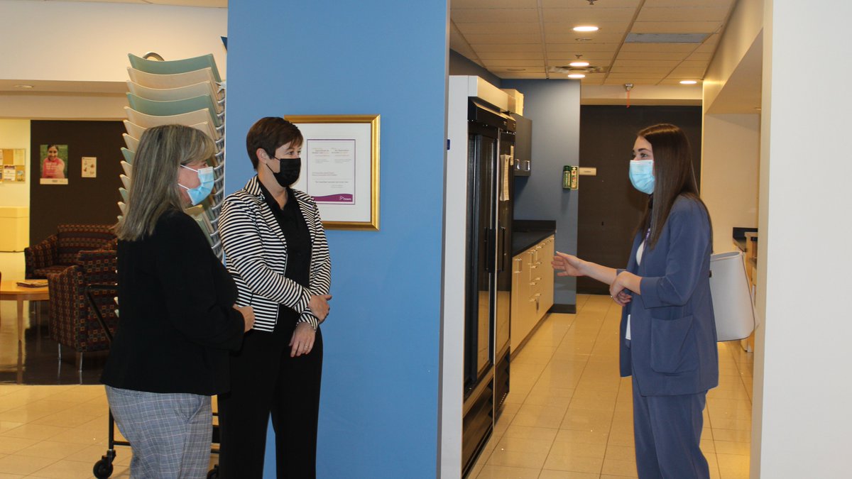 Cyn_Martineau's tweet photo. Today I visited with @CentralEastLHIN staff and enjoyed talking about the important work we do in home care. https://t.co/I9HBumVxq1