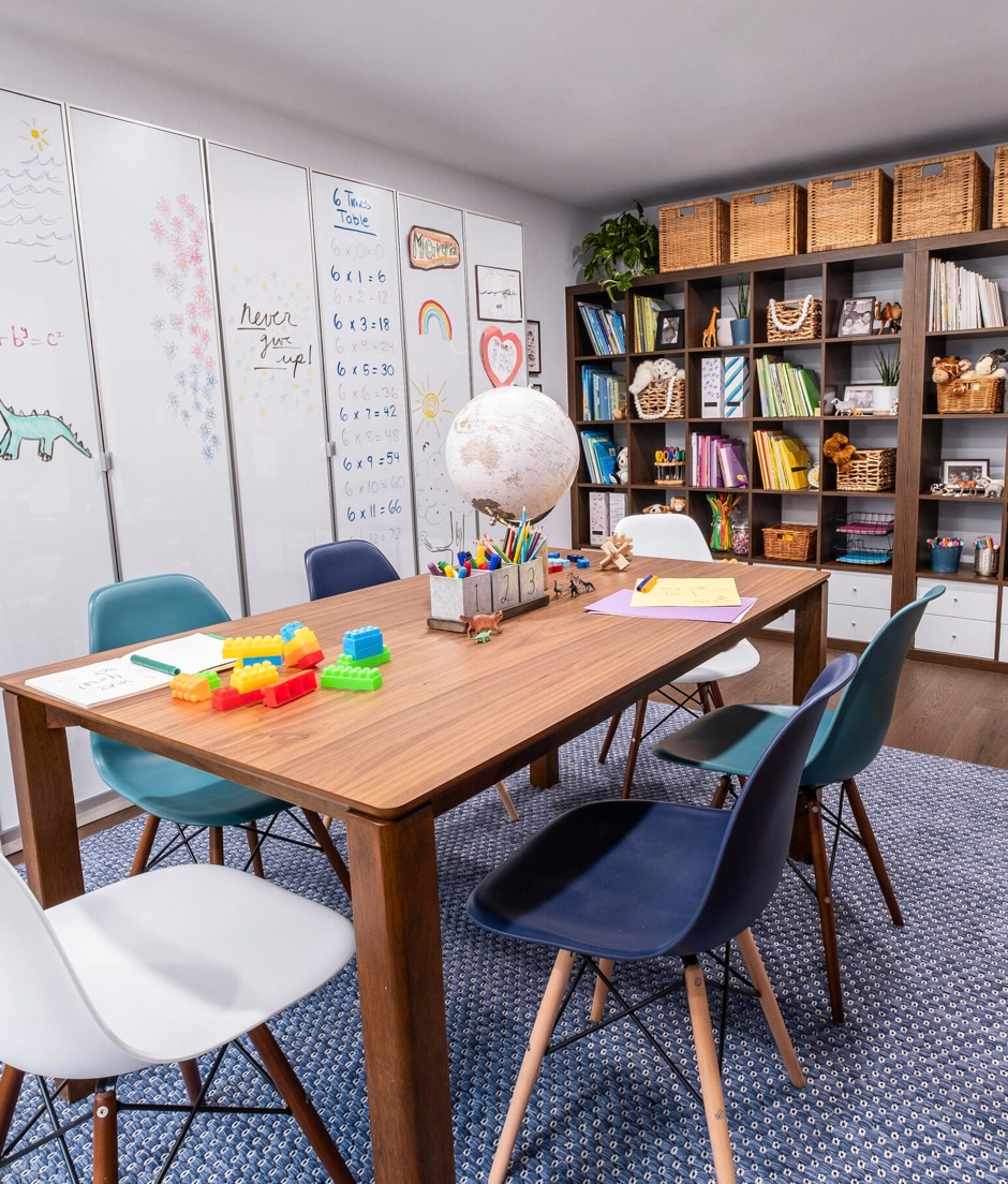 Kids need spaces of their own to concentrate on schoolwork, hang out with friends, or just zone out on the couch. But how do we design a room that’s fun and engaging for kids? Check our our tips in the latest issue of Drew + Jonathan Reveal → bit.ly/3sYXYog! #RevealMag