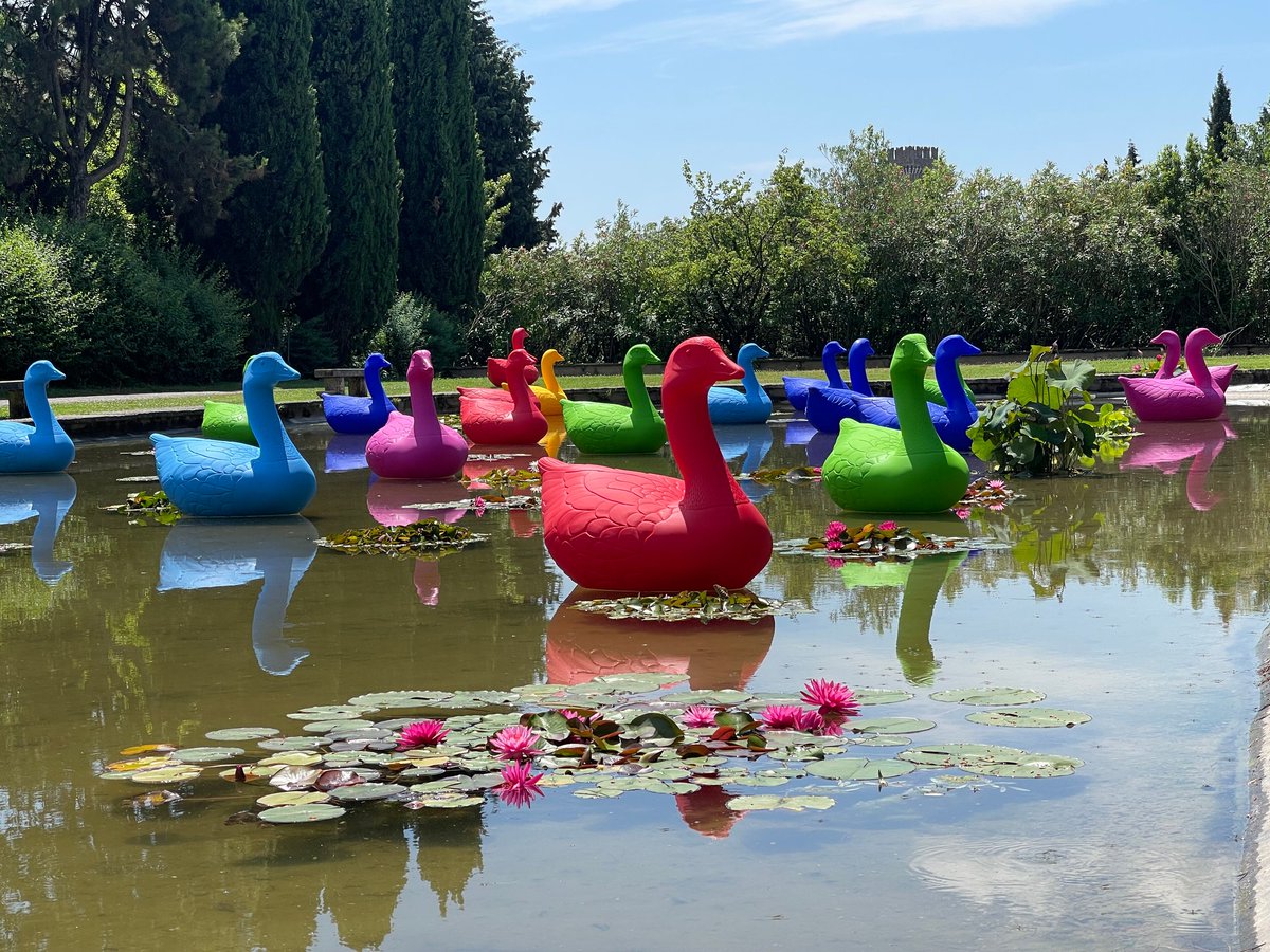 Il gioco da tavolo più famoso al mondo sbarca al #ParcoGiardinoSigurtà.

Stiamo parlando del "gioco dell'oca": il collettivo <a href="/Cra_King/">Cracking Art</a> ha già invaso il parco di altri animali a cui si aggiungono adesso le oche selvatiche.

Come funziona il tour? facebook.com/tuomuseo/posts…