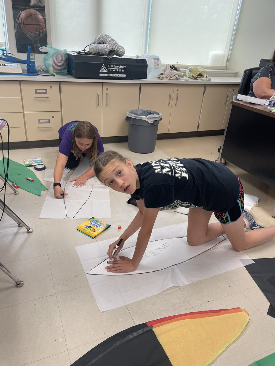 WeaberTim's tweet photo. STEAM Camp Day 2:  Children are having a blast.  Campers did root investigations, examined how Arctic￼ animals stay warm, built hot air balloons, created live models of the solar system, created butter, and made squeeze bottle rockets.
#NLSD4U @Slatington_Elem https://t.co/e50pqy1EMY