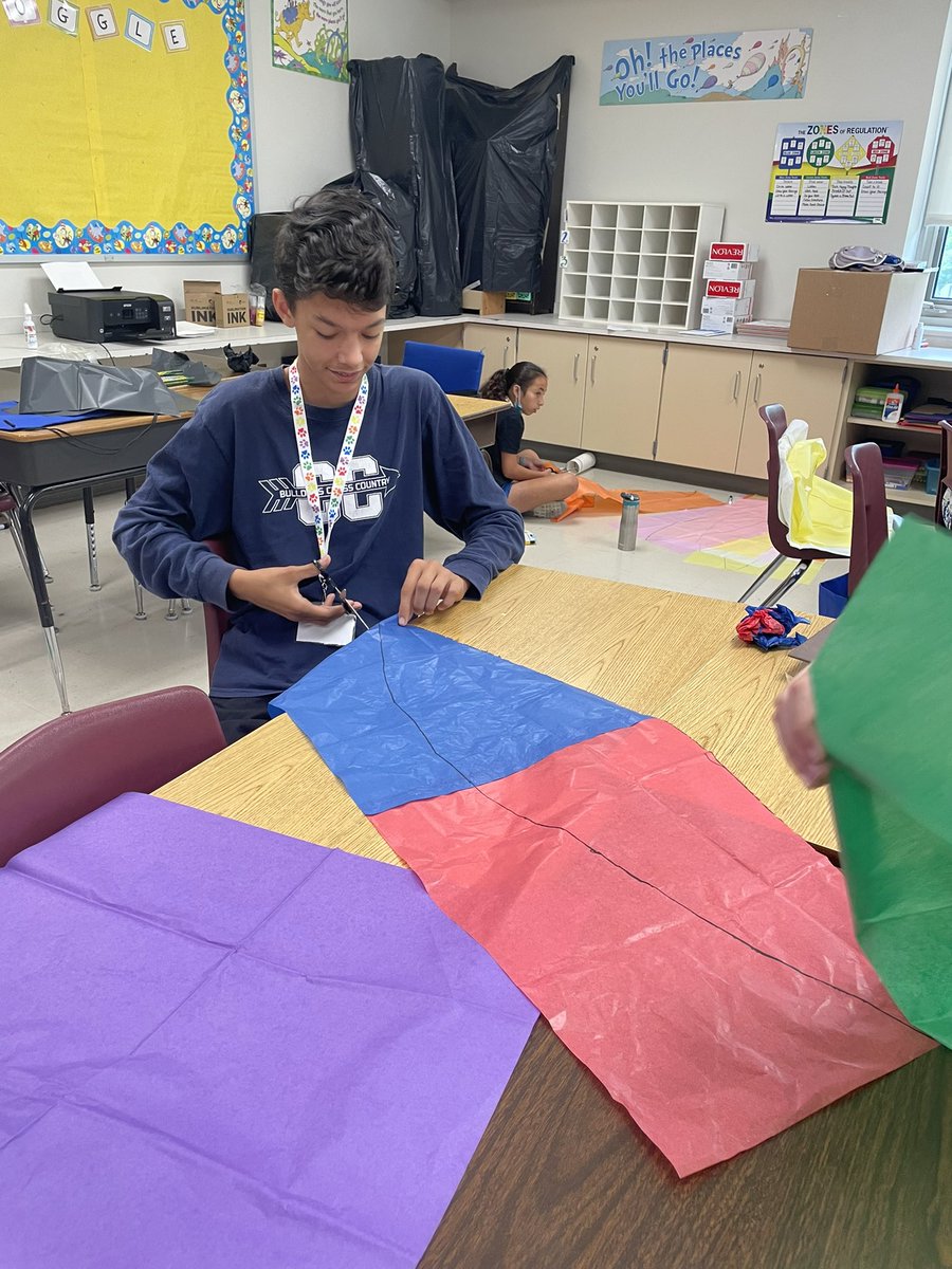 WeaberTim's tweet photo. STEAM Camp Day 2:  Children are having a blast.  Campers did root investigations, examined how Arctic￼ animals stay warm, built hot air balloons, created live models of the solar system, created butter, and made squeeze bottle rockets.
#NLSD4U @Slatington_Elem https://t.co/e50pqy1EMY