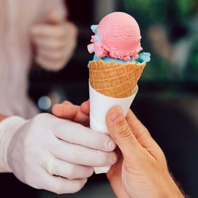 Hoge temperaturen = tijd voor een ijsje en een koel drankje. 
Weten waar je lekker koel blijft? Ontdek het hier ⤵
bitly.ws/sdVz