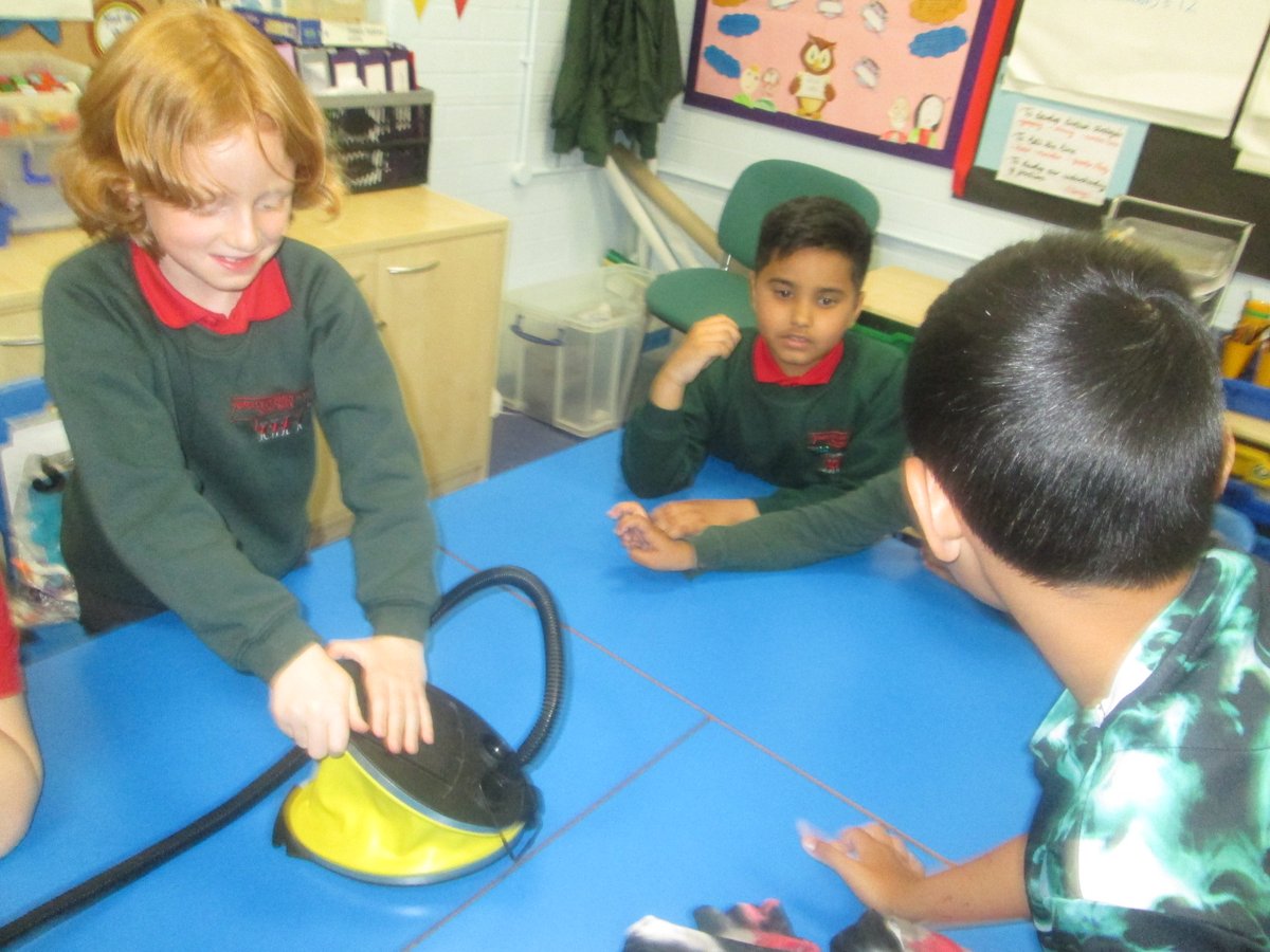 MrShahsClass's tweet photo. In our Design and technology lesson, we started our new project based on making a moving monster using pneumatics. Today, we investigated a range of products. #Curiosity #Positivity #Determination @WiderYps https://t.co/Ir6c1FTkKP