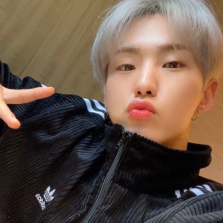 wonwooworks's tweet photo. ˗ˏˋ HOSHI birthday giveaway ! ˎˊ˗

one winner of Face the Sun Carat version! (random) 🫶

✧ mbf, like &amp; rt
✧ must shoulder the sf
✧ reply a hoshi pic and bday tags (can add a message too)

HAPPY HOSHI DAY!
#호시_생일초에_불붙여라_아주뜨겁게
#HorangiPowerHoshiDay @.pledis_17 https://t.co/gzpe2sNomM