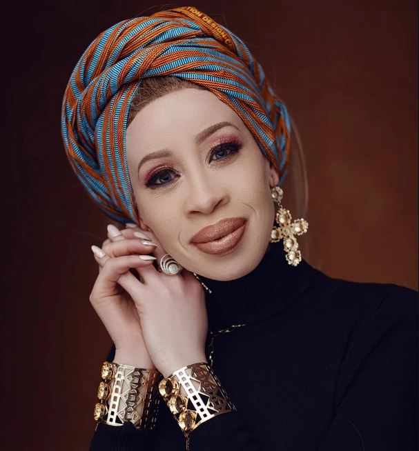 dailysunsa's tweet photo. Refilwe isn’t one to be played with!
https://t.co/PKWTRK2zEH
#RefilweModiselle
#Albinism https://t.co/MCLJTByKrz