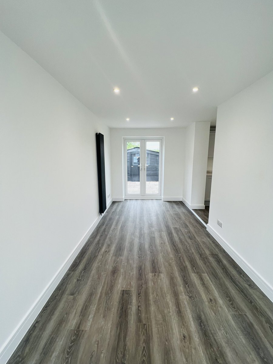 This property didn’t even make it to the market, let agreed before the property was complete! 

We have more where that came from….

Refurbishment by @emeraldbaygroup 
.
.
.
.
.
.
.
.
.
.
.
#propertypeopleplaces
#lettings 
#lettingagency 
#rentalproperty 
#refurbishment