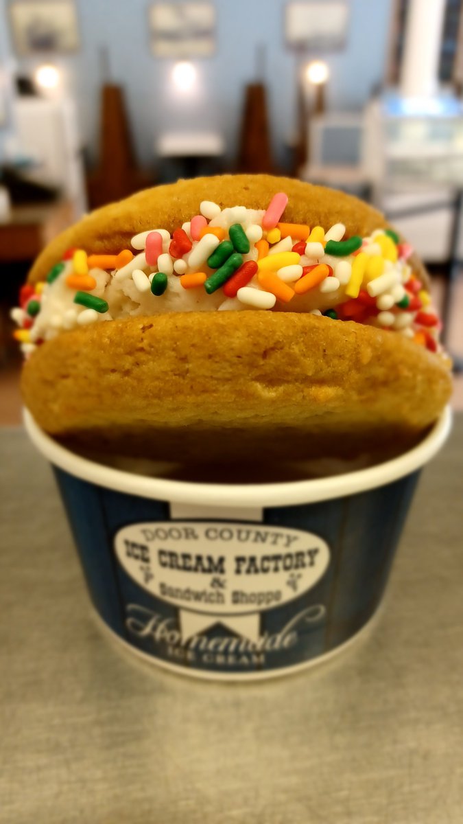 DCicecream's tweet photo. Have you had a Sprinkler? https://t.co/DxTCoHMljv