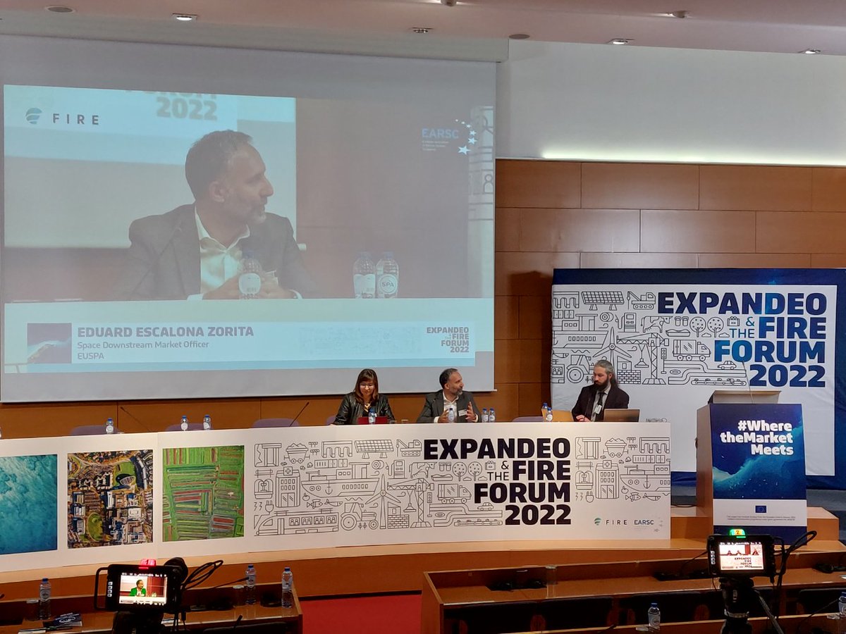 😊Last but not least, let's gather for the #MarketDevelopment session to hear from: 
Eduard Escalona Zorita <a href="/escalonaeduard/">Eduard Escalona</a> <a href="/eu4space/">🇪🇺 EUSPA - EU Agency for the Space Programme</a>
Stella Tkatchova <a href="/EUeic/">European Innovation Council</a> <a href="/EU_EISMEA/">EISMEA</a>
Gordon Campbell, <a href="/ESA_EO/">ESA Earth Observation</a>
Moderated by <a href="/dimitri_evf/">Dimitrios Papadakis</a> @evenflow_eu 
👉Register &amp; join: expandeo.earsc.org
