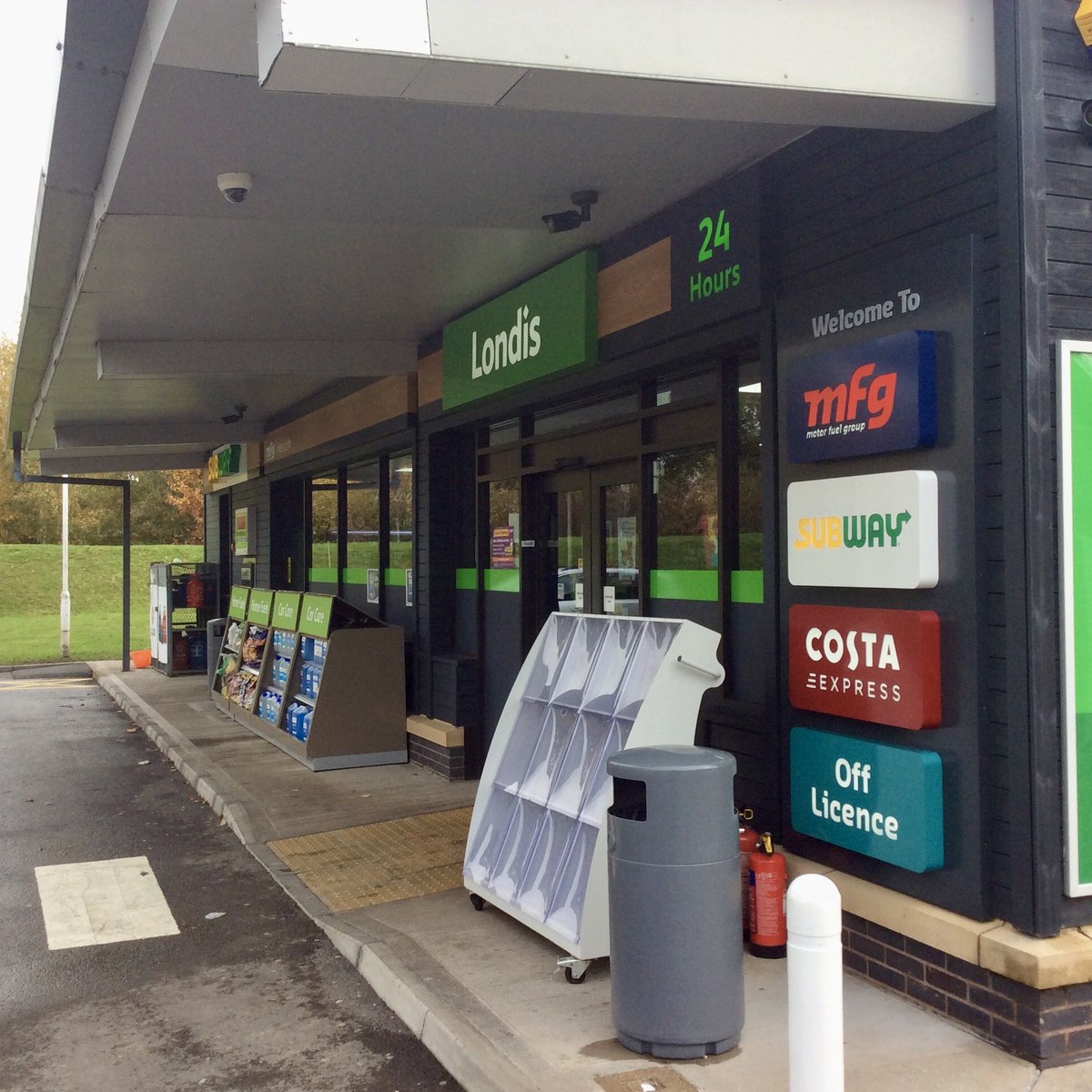 Coldevelopments's tweet image. It's always great seeing stores fully stocked and welcoming customers during our post completion visits.

If you want to learn more about our services check out our website

colddevelopments.co.uk

#fitoutinteriors #loveconstruction #interiors #ColdDevelopments