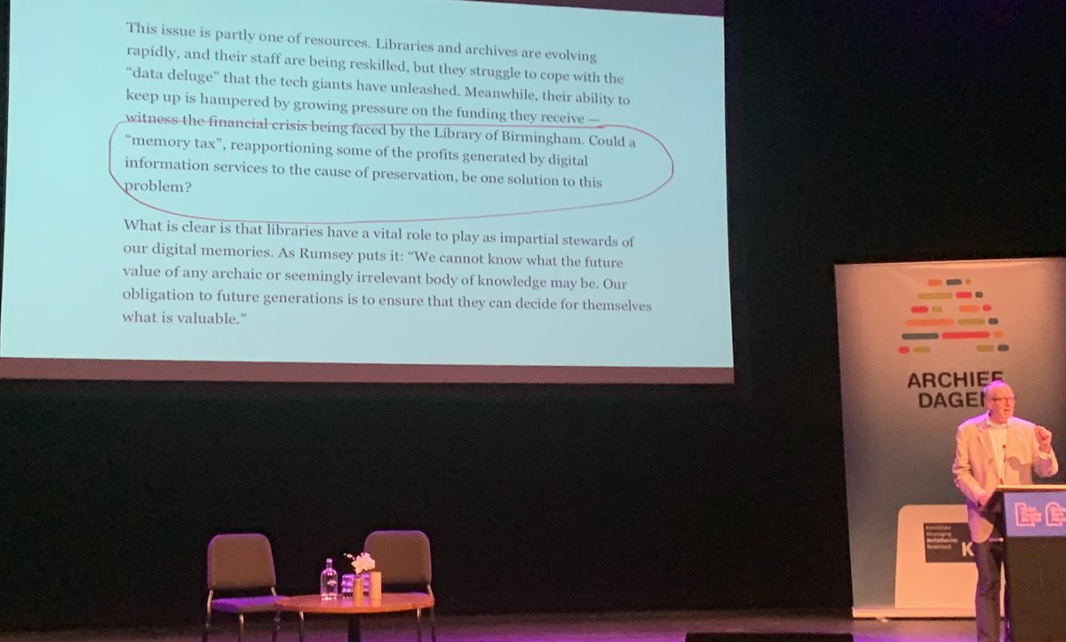 SylviaBakkerK's tweet image. Thank ⁦⁦@richove⁩ 
for your interesting #keynote 
#archiefdagen 
#documenteren #samenleving #memory #tax #oxford