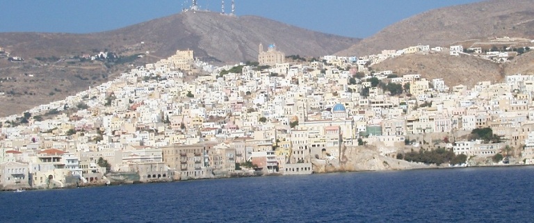 griechisches's tweet photo. unter #grinseln werden hier auf @griechisches in loser Folge z.Z. als #Reisetipp griechische Inseln vorgestellt, vor allem solche abseits der Touristenpfade. Den Anfang macht #Syros / Syros
https://t.co/56Z6zDgKDN https://t.co/kPojvwHZgJ