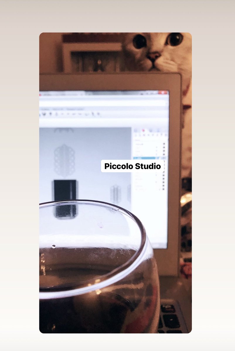 piccolostu's tweet photo. New #nft on the wayy 🐱
Cheers of #bearmarket 🥂

#NFTCommmunity #nftfashion #NFT https://t.co/JiyAvRfujK