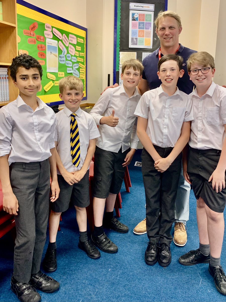 QEHSchool's tweet photo. Fantastic to welcome former England rugby players @LewisMoody7 and Dan Hipkiss to the Junior School today. Theyβve been working with the boys on teamwork and developing a healthy view of competition. #QEHteamwork #QEHsport https://t.co/EK2G0f0Xsx