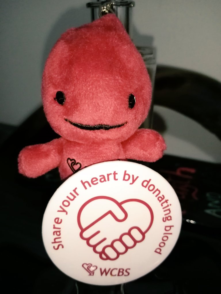 Legend_Jacques's tweet photo. Join me and #DonateBlood on #blooddonationday and #Save3Lives.
@The_WCBS @UnasaUWC @UWConline @WesternCapeGov @GiveBloodNHS
#BloodSquad #Bluddy #NationalBloodDonorWeek #blooddonorday https://t.co/LnwFGfxsCb
