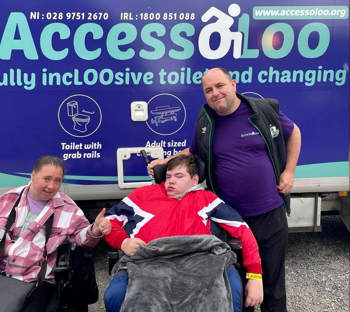 Accessoloo's tweet photo. π€ πΈπΉππΌπ½πΌππ ππππ π€
An amazing day once again with our amazing friends at #Ablefest
Ablefest is truly a fully #Inclusive festival and blows us away each year!
We had not one but TWO #ChangingPlaces onsite that made an incredible impact for #Inclusion for all π https://t.co/l9ZvIrtvCo