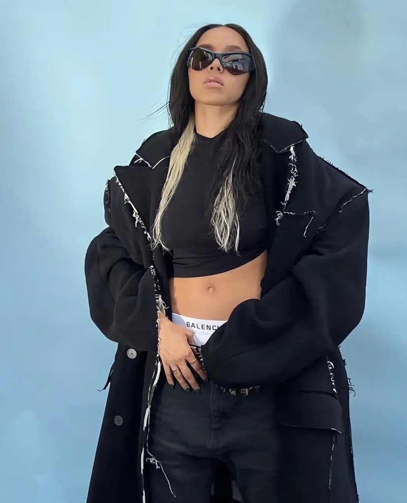 tinashefiles's tweet photo. tinashe x odda magazine (may 2022) https://t.co/GJ5HDnEHwS