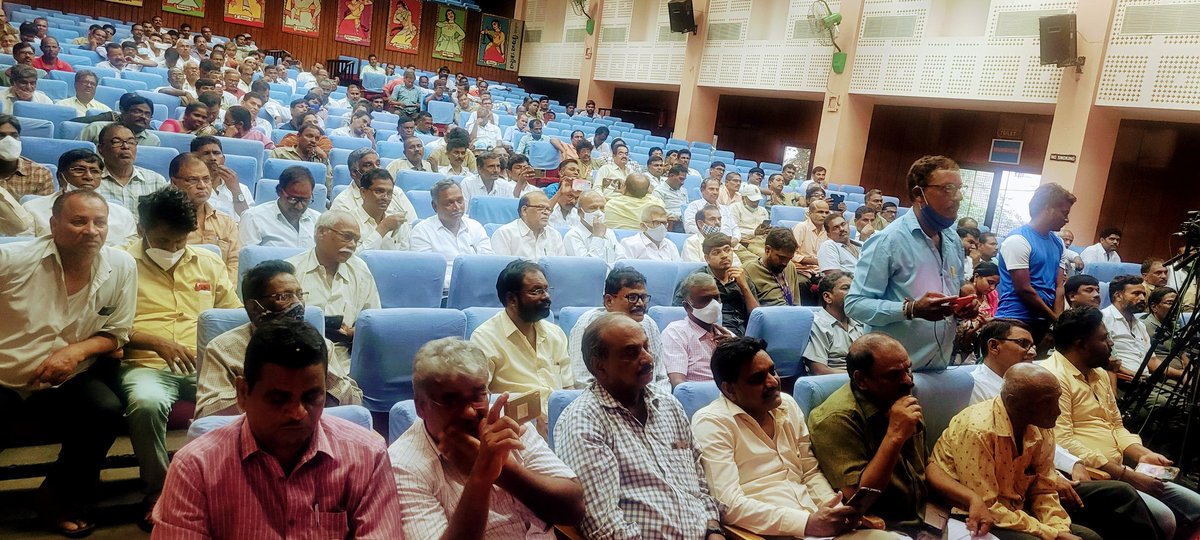 IndiraShoban's tweet image. సుందరయ్య విజ్ఞాన కేంద్రంలో  RTC JAC ఆధ్వర్యంలో ఆర్టీసీ రక్షణ - ఆర్టీసీ కార్మికుల హక్కుల పరిరక్షణ సదస్సుకి @AAPTELANGANA  మద్దతు ఇవ్వడం జరిగింది #savertc @ArvindKejriwal @attorneybharti @TelanganaCMO @SajjanarVC #kcr @KTRTRS @Govardhan_MLA