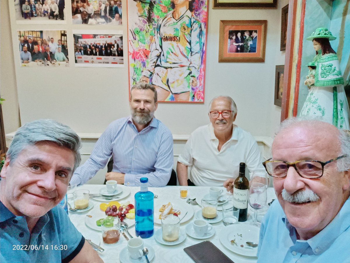 IQS Football & Education tweet media