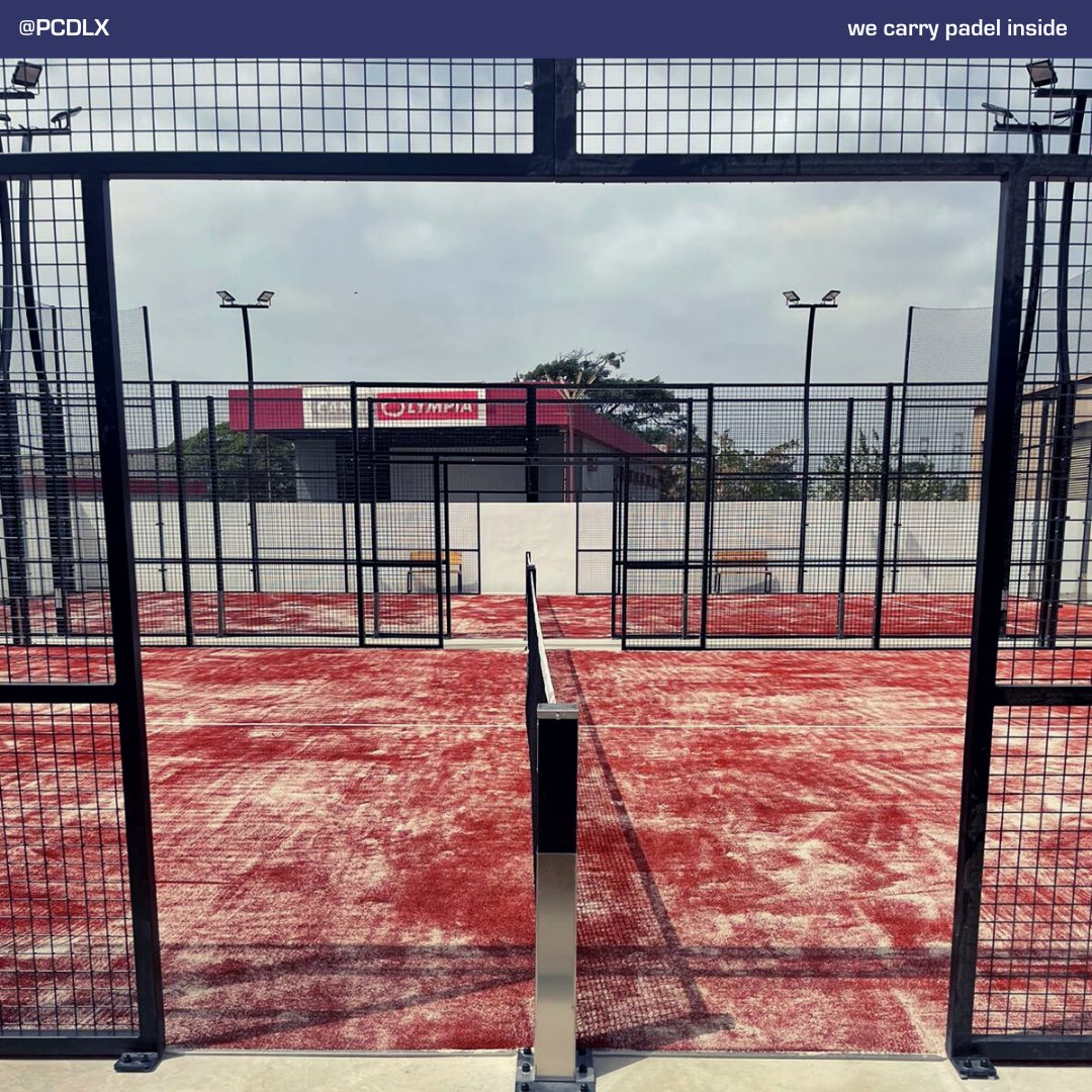 PADEL COURTS DELUXE tweet media