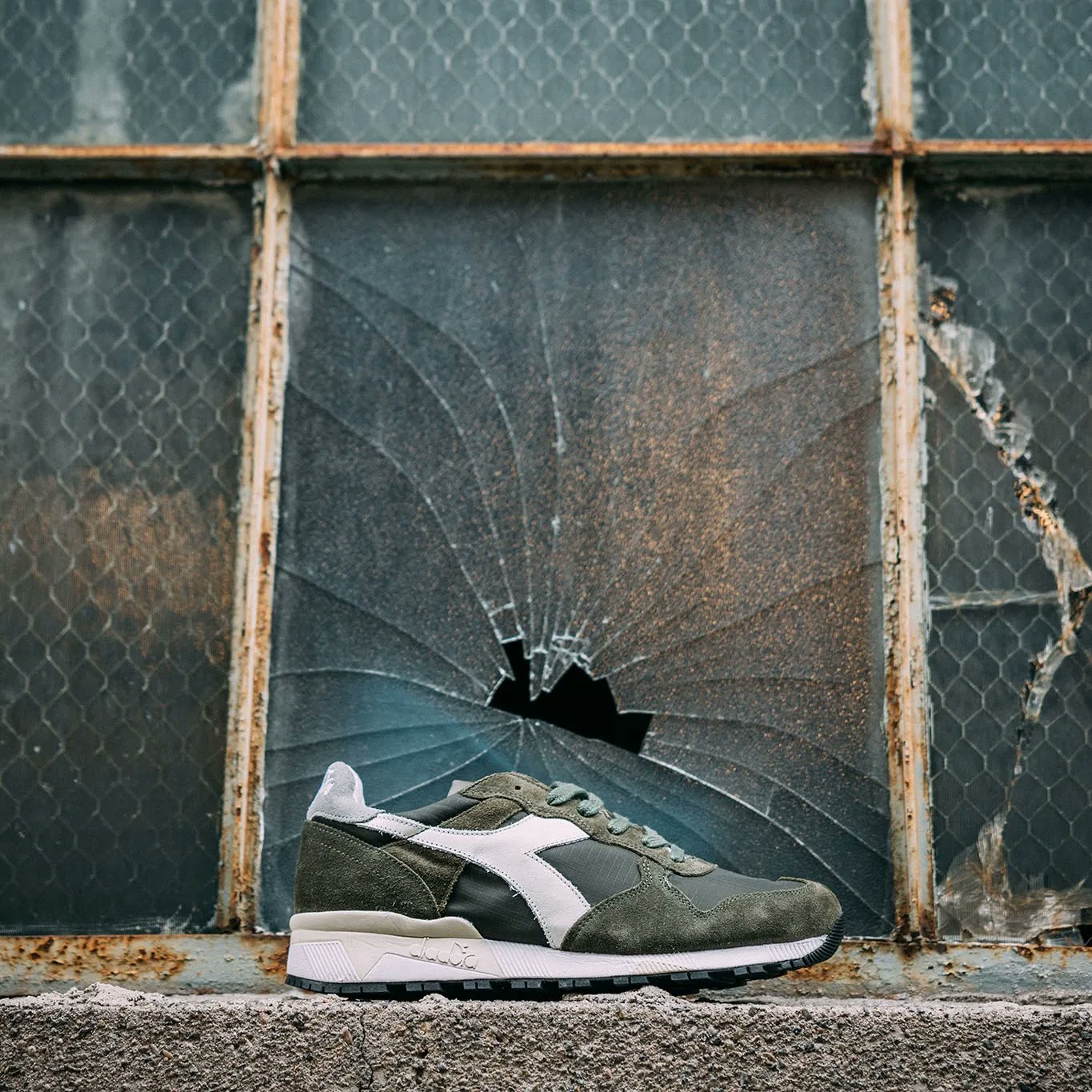 Diadora trident 90 nyl deals