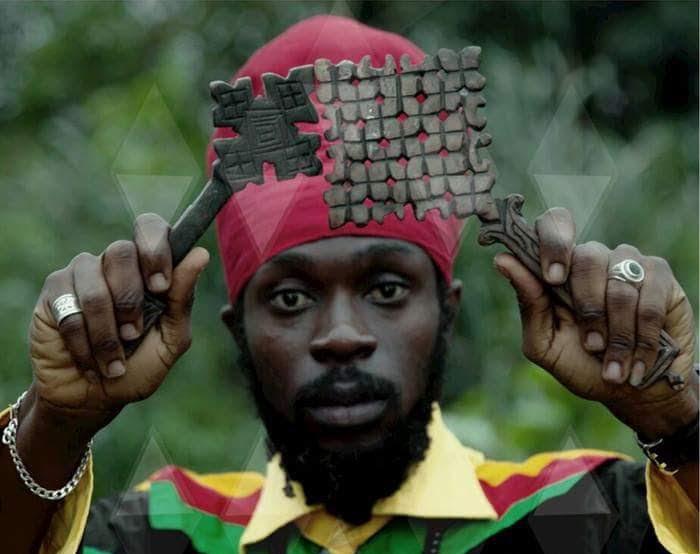 axpap69's tweet photo. JAH BLESS YOU SHALOM RASTAFARI H.I.M ❤ 💛 💚  PEACE AND LOVE  ❤  AMEN  ☮🙏✡🇧🇴✝️ https://t.co/P6z2xIaODb