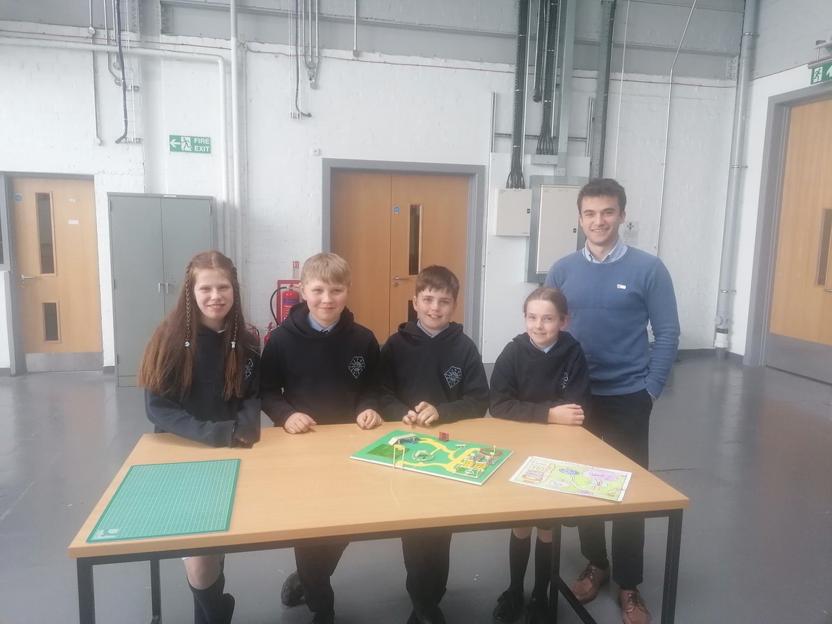 STEMDundee's tweet photo. The finished masterpieces ๐
from @stmarysdundee @ForthillPrimary ๐ฉโ๐ง๐ทโโ๏ธ
Brilliant engineering work ๐ under the supervision of some fantastic @UoD_Structures engineers @RaiseScotland #STEMdundee https://t.co/Vbb8IM8S5n