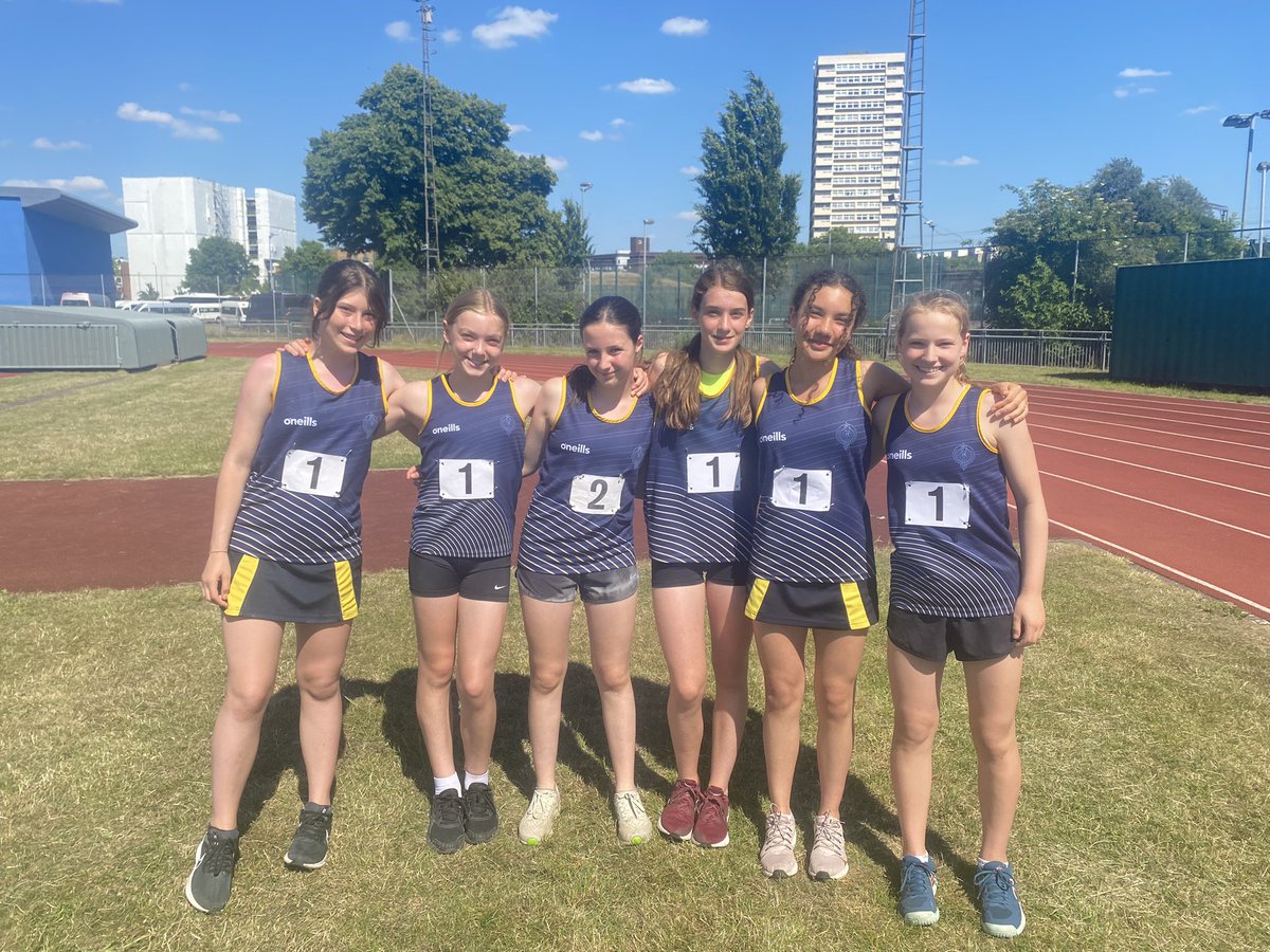 shhs_sport's tweet photo. Great day representing Camden at London Schools athletics competition. Fab performances from all and new personal bests for Bethany and Mimi in 800m, Mimi in high jump, Miller in shot put and Mabel qualified for 200m finals! Well done team! ππΌ #SHHSsport #LSAA https://t.co/rAsJmEYa9o
