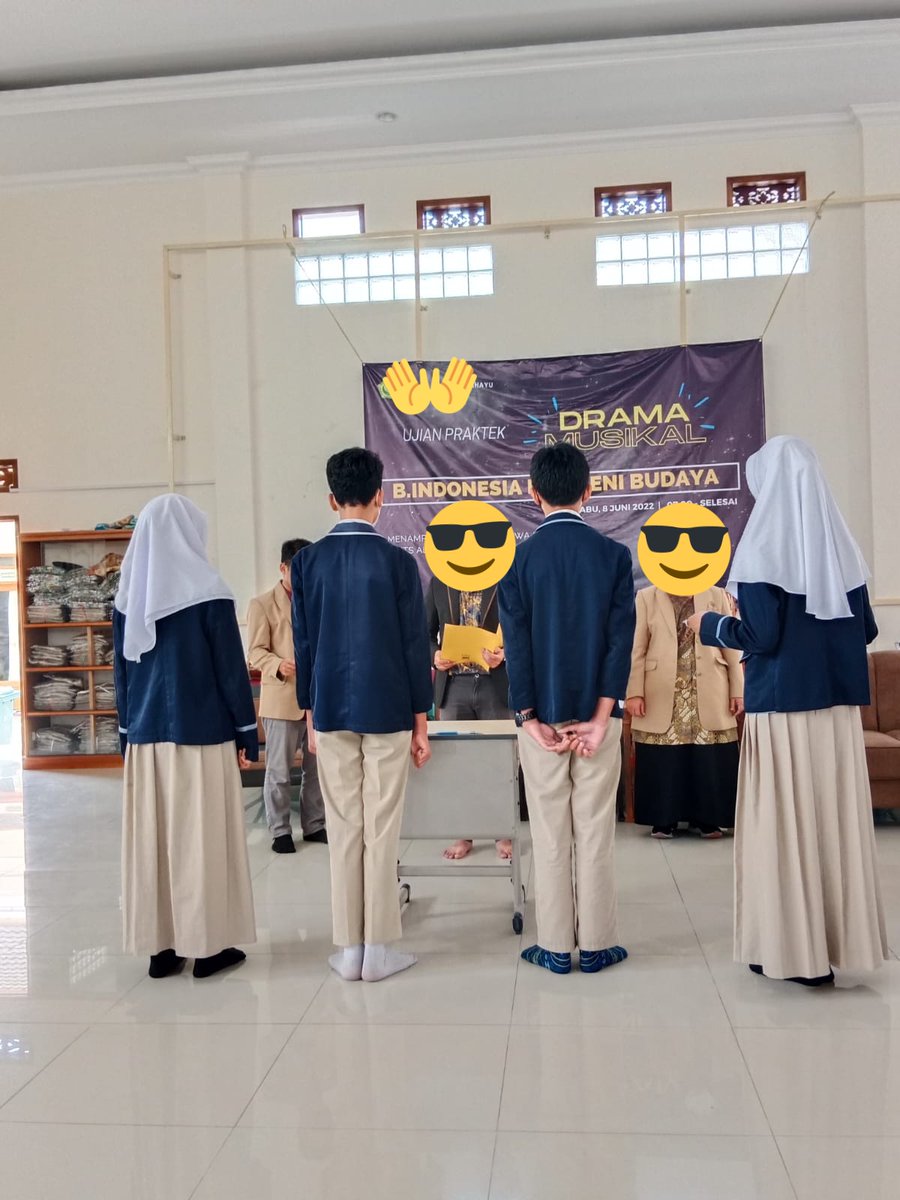 appanyaang's tweet photo. 📂°• Ian's progress
☆[14062022] 
udah lama ga up progres, aku hari ini sertijab osis, terus nemu game seru, aku juga lagi nyicil materi��� https://t.co/jESjD9d8DF