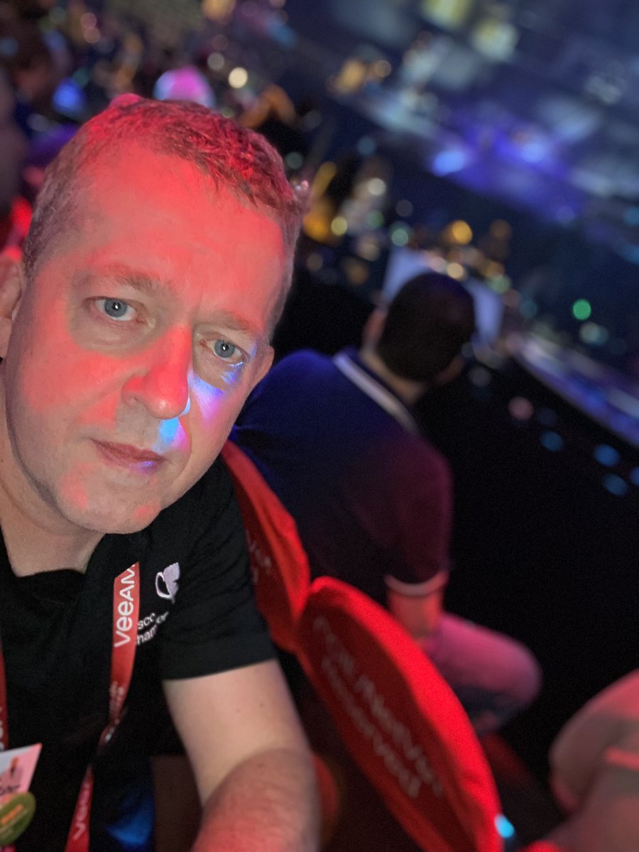 sijbrenb's tweet photo. Frontrow. Keynote. #netvet #ccie @CiscoChampion @CiscoLive https://t.co/UJ2Ys7GcxX