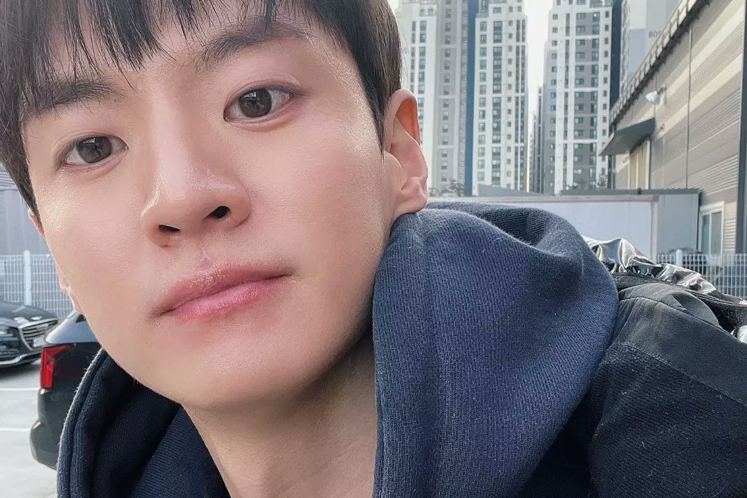 dalsuinn's tweet photo. he's glowing ✨

—#문수인 #MOON_SUIN #MoonSuinn https://t.co/EDJYrlcrrG