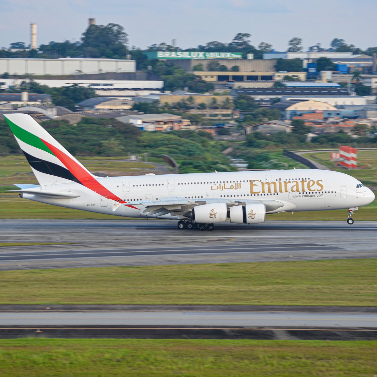 SauloZonfrilli's tweet photo. A6-EVN | Emirates | Airbus A380-842 | SBGR/GRU
#planespotting #gruairport #saopaulo #airbus #a380 #photography https://t.co/2u19zBeqCo