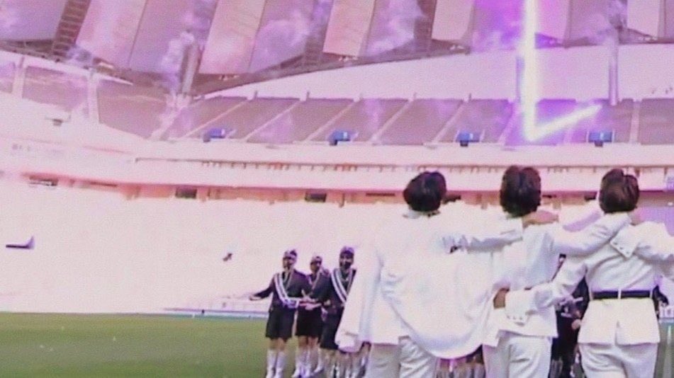 myjeonlvs's tweet photo. 🐻: "El hilo púrpura del destino que une a ARMY y Bangtan es fuerte y nunca se romperá. En el futuro, espero que se unan a nosotros y sigan viendo como nuestro vínculo se fortalece y se convierte en uno aún más profundo"

THANK YOU BTS ARMY FOREVER 💗 https://t.co/CiRFTuZt5I